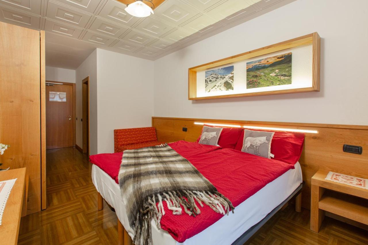 Hotel Biancospino Lanzada 外观 照片