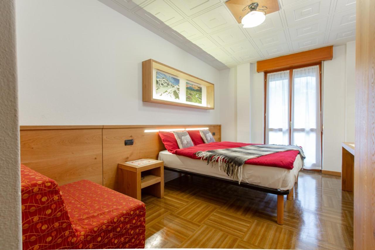 Hotel Biancospino Lanzada 外观 照片
