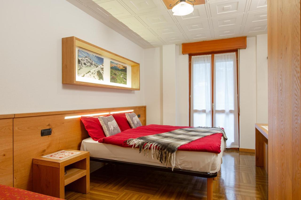 Hotel Biancospino Lanzada 外观 照片