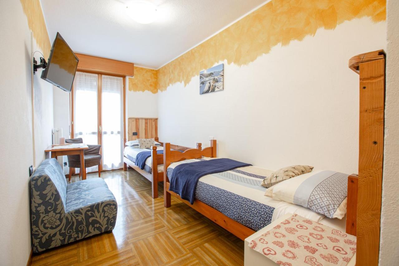 Hotel Biancospino Lanzada 外观 照片