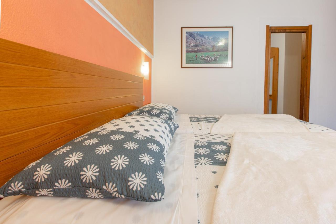 Hotel Biancospino Lanzada 外观 照片